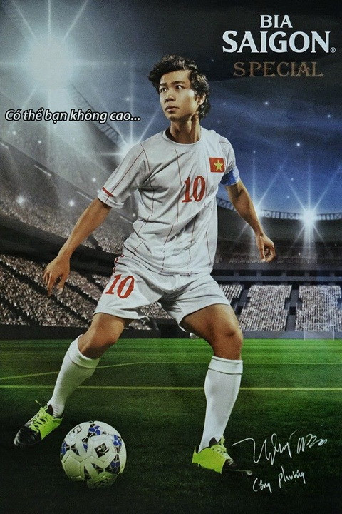 Sau thành công vang dội tại những giải đấu vừa qua, rất nhiều cầu thủ thuộc lứa U19 VN đã kiếm được những bản hợp đồng quảng cáo khá béo bở. Đáng kể nhất đó là bản hợp đồng quảng cáo của Công Phượng với một hãng bia có tên tuổi tại Việt Nam.