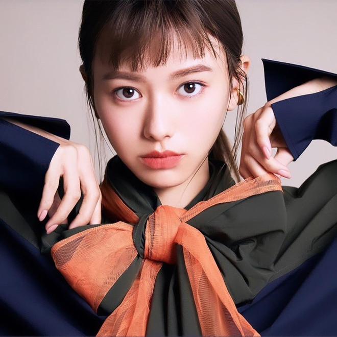 Tạp chí tuổi teen đình đám của xứ sở hoa anh đào là Nicola từng phải săn đón để được Yamamoto Maika kí hợp đồng làm người mẫu độc quyền.