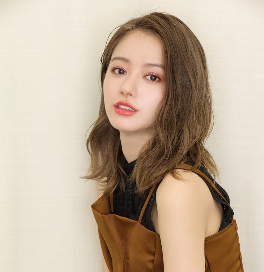 Yamamoto Maika cũng từng ghi dấu ấn khi được ấn định vào vai “nữ hoàng chửi thề” Geum-Ok trong tác phẩm remake từ Sunny (bộ phim học đường đình đám của Hàn Quốc, từng được Việt Nam làm lại dưới cái tên "Tháng năm rực rỡ")