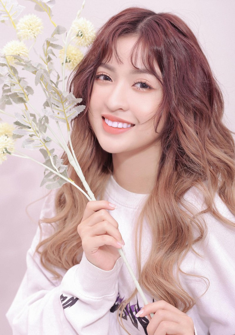 Trước đây, Thanh Tâm "bắp cần bơ" từng dính vào lùm xùm làm "tiểu tam" khi qua lại với 1 người đã có bạn gái. Sau đó, cô nàng đã thanh minh rằng mình không biết chàng trai kia là "chậu đã có hoa" và cả hai mới chỉ dừng lại ở việc tìm hiểu nhau.