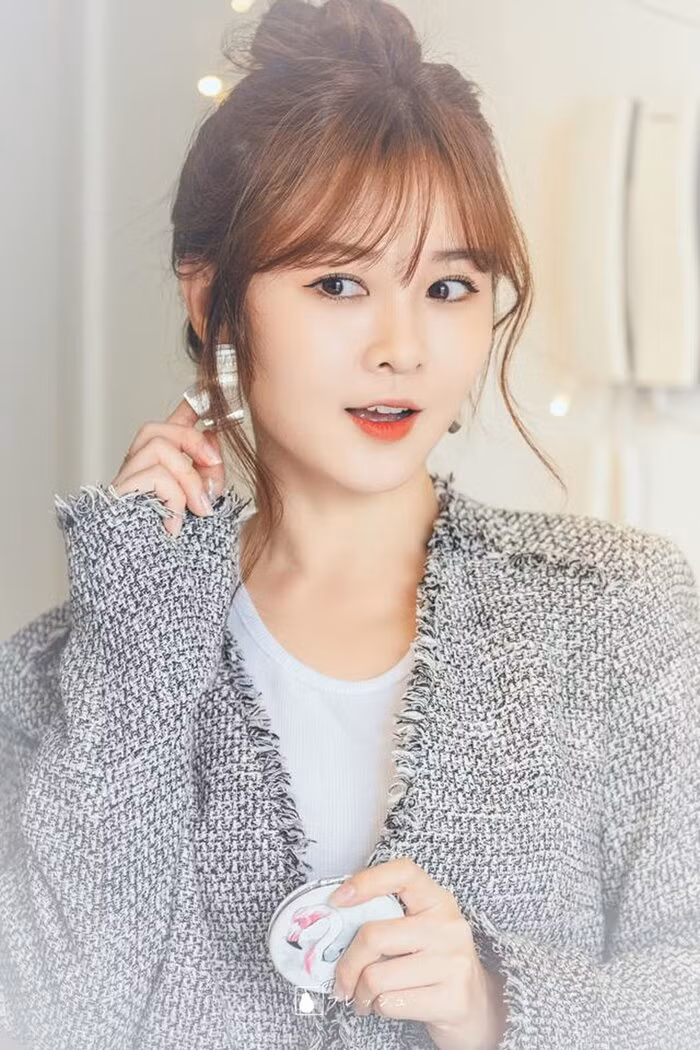 Bên cạnh đó, cô nàng còn được đánh giá là “người giàu nhất” trong nhóm FAPtv, “vượt” cả Huỳnh Phương hay Vinh Râu.