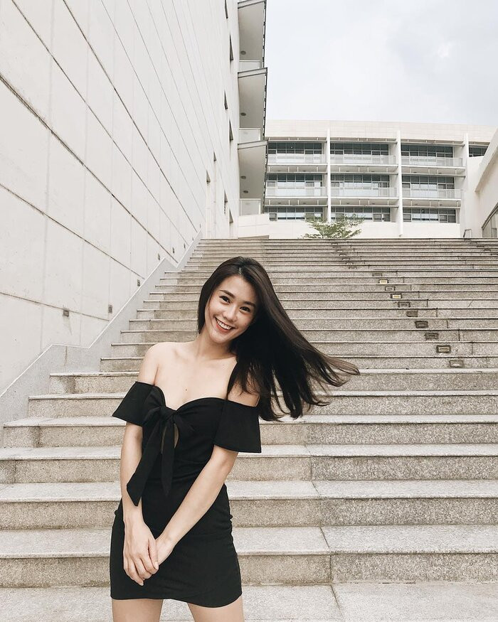 Ngọc Thảo hiện là một trong những hot girl có khả năng “kiếm tiền giỏi nhất”, cô nàng khiến nhiều người ngưỡng mộ khi tự tậu xe hơi, sở hữu 2 căn hộ cao cấp tại Sài Gòn,...