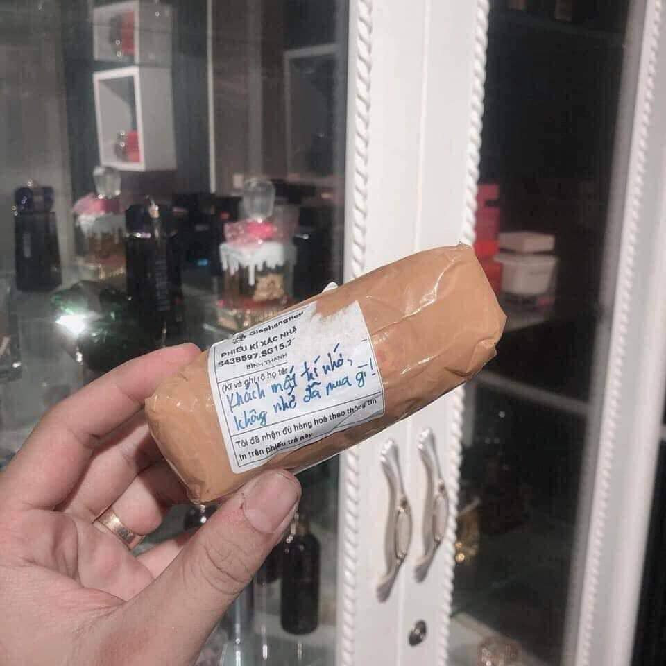 Đây chính xác là khách hàng đáng thương nhất của năm vì đặt hàng xong lại mắc chứng mất trí nhớ.