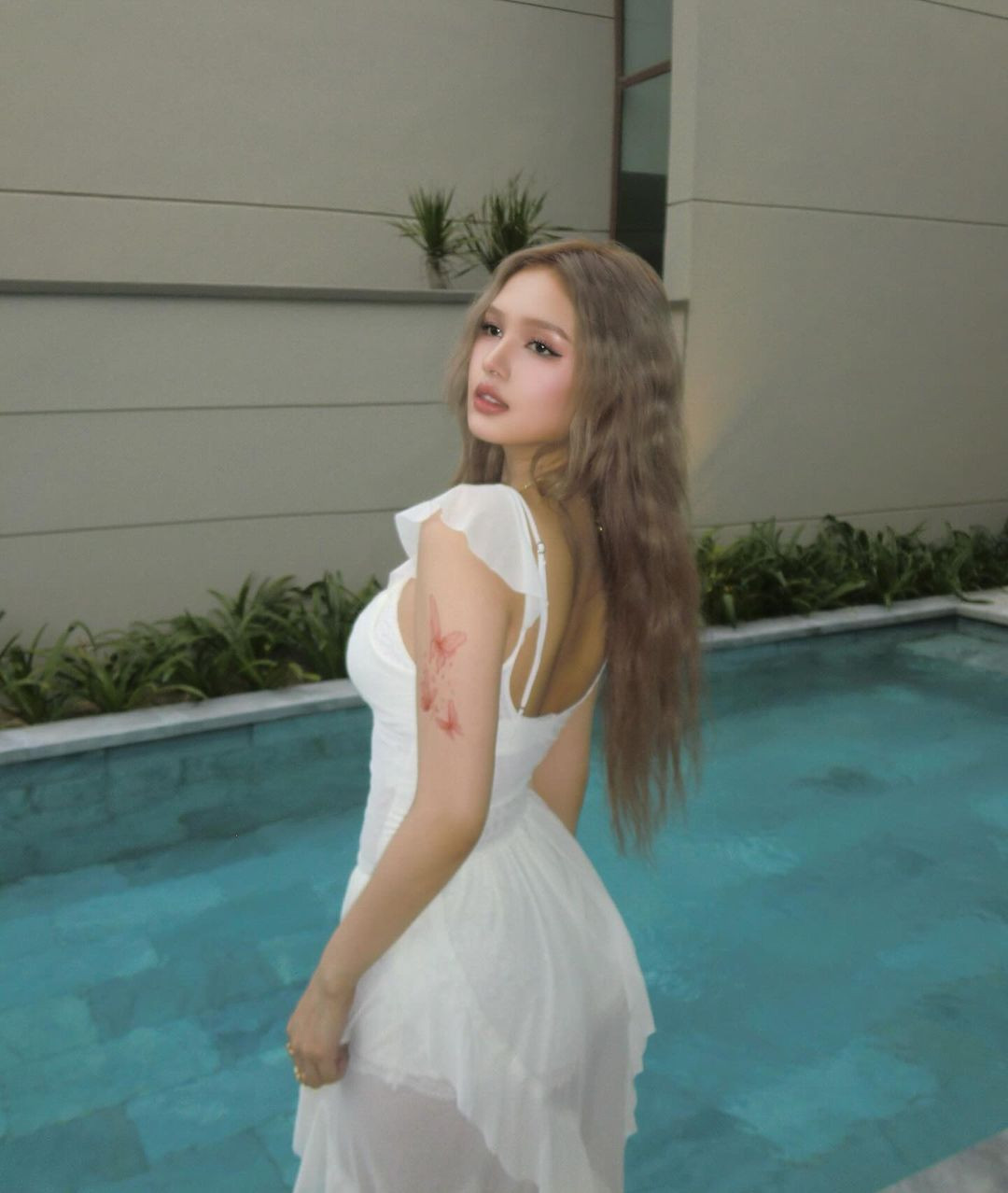 Sau khi kết hôn với "streamer giàu nhất Việt Nam" Xemesis, cuộc sống và hình ảnh của cô nàng càng được quan tâm nhiều hơn.