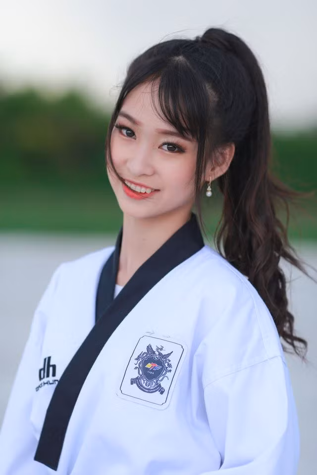 Dù mới 17 tuổi, Thúy Vy đã theo học được một thời gian khá dài và là một trong những học viên nổi bật của Taekwondo tỉnh Tiền Giang.