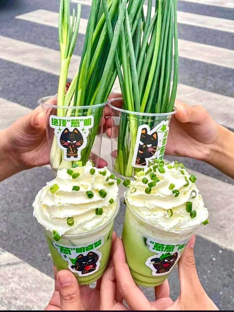 Được biết, món trà sữa hành lá này được du nhập từ "anh bạn phương Bắc" - Trung Quốc.