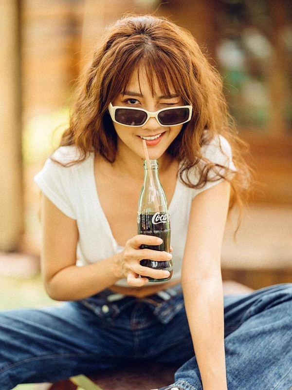 Kiều Trinh đã là một diễn viên có những vai diễn được khán giả nhớ tới như vai Phương Xù trong phim "Em chưa 18", vai mẹ đơn thân trong "Ông ngoại tuổi 30" và gần đây nhất là vai Bảo Hân trong phim truyền hình "Gia đình là số 1" phẩn 3.