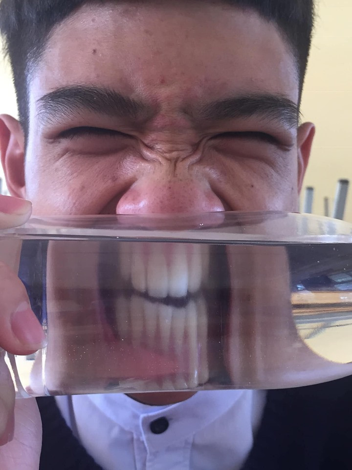 Từ đây, 1 trend mới được tạo ra, rất nhiều hình ảnh thú vị được "ra lò"