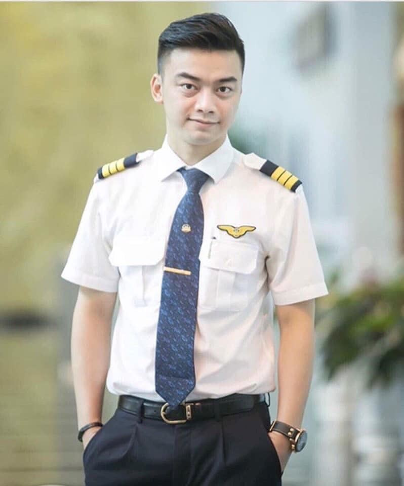 Hà Duy là một trong ba người con của NSƯT Hương Dung. Có mẹ là nữ diễn viên gạo cội nên từ nhỏ anh đã được theo đoàn đóng phim.