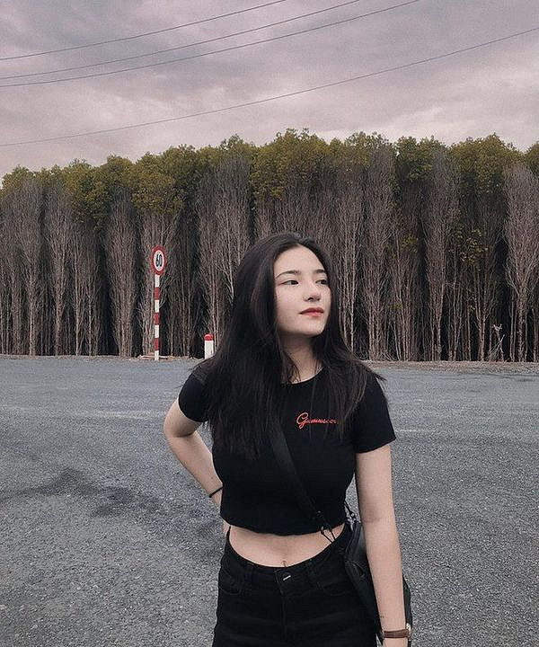 Cô gái Đà Lạt Diệu Anh cũng chia sẻ có dự định mở shop thời trang theo phong cách đường phố mà cô ưa thích.