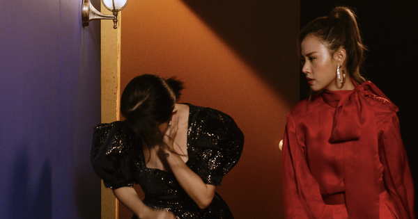 Cách tát xuất hiện trong MV "Anh nghĩ anh là ai?" cũng được Midu thực hiện thật chứ không phải diễn. Điều này khiến rất nhiều fans của Linh Ngọc Đàm bức xúc.