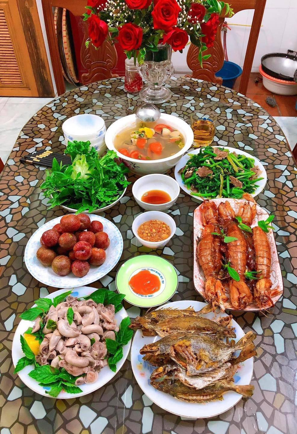 Bát canh ngao giải nhiệt mùa hè là sở thích của nhiều người.