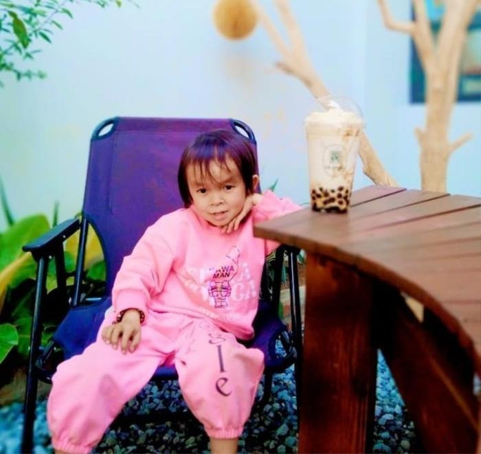 Mỗi ngày Hằng đều cố gắng chăm sóc tôt bản thân để không trở thành gánh nặng.