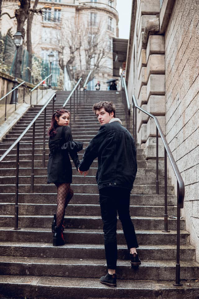 Sau thời gian tìm hiểu, Trang thường xuyên đi lại với gia đình bạn trai người Pháp. Cô nàng cho biết được "mẹ chồng tương lai" dạy nấu rất nhiều món ăn Pháp và ngược lại, cô cũng dạy bà nhiều món ngon của Việt Nam.