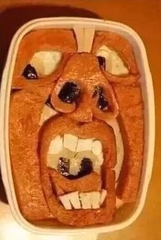 Ở trên mạng nhìn cũng đẹp lắm, thế nhưng đến lượt cô gái này làm thì hiện ra toàn những gương mặt gây ám ảnh.