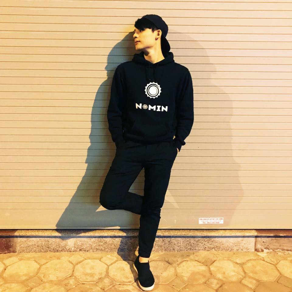 Trang cá nhân của Tài chỉ để cập nhật thông tin cần thiết, thỉnh thoảng chia sẻ câu chuyện cuộc sống hàng ngày chứ không hề "nghiện" mạng xã hội.