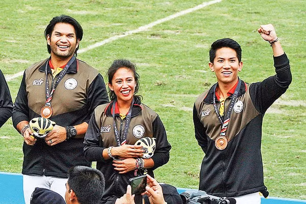 Công chúa Azemah tham dự SEA Games năm nay với tư cách là thành viên đội tuyển polo nữ của Brunei.