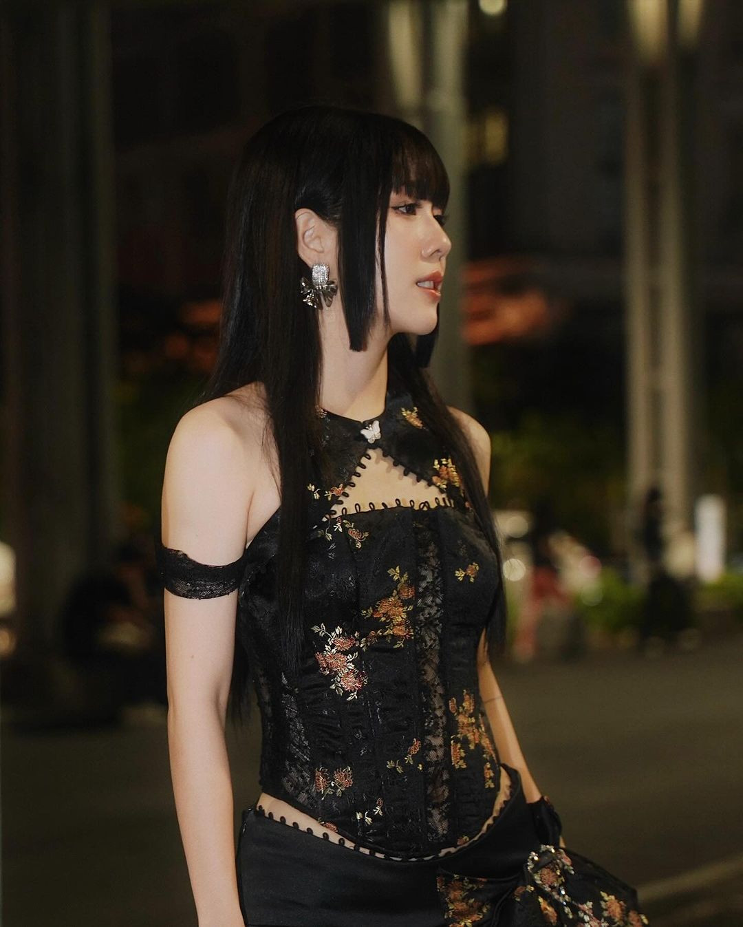 Ngoài công việc sáng tạo nội dung đa nền tảng, YouTuber Hậu Hoàng còn lấn sân sang lĩnh vực MC (người dẫn chương trình) và tích cực nhận lời tham gia các chương trình giải trí.