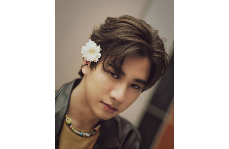 "Love by chance" là phim đam mỹ với cốt truyện hấp dẫn, sở hữu dàn diễn viên có ngoại hình hot boy, hot girl và diễn xuất tốt, đã tạo nên cơn sốt không hề nhỏ đối với các bạn trẻ châu Á. Thành công của bộ phim đã giúp cho dàn diễn viên trở nên nổi tiếng...