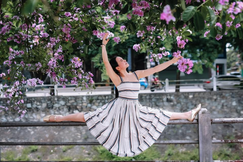 Chắc chưa ai dám làm động tác độc lạ này.