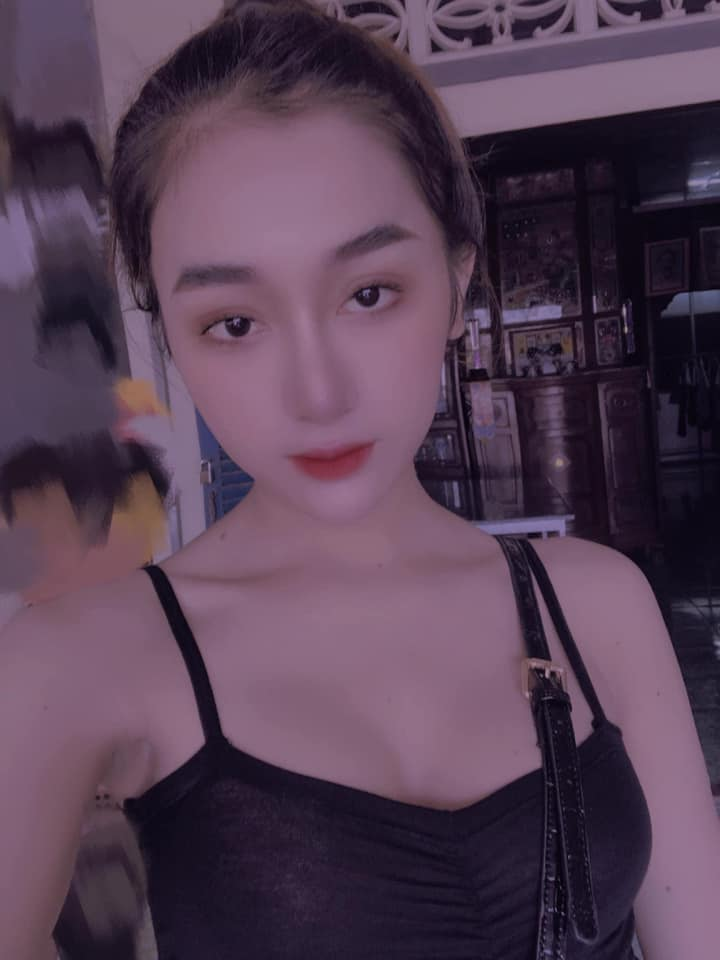 An Kim rất nhiệt tình giải đáp thắc mắc về phẫu thuật thẩm mỹ và chuyển giới bên dưới phần bình luận.