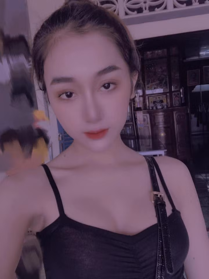 An Kim rất nhiệt tình giải đáp thắc mắc về phẫu thuật thẩm mỹ và chuyển giới bên dưới phần bình luận.