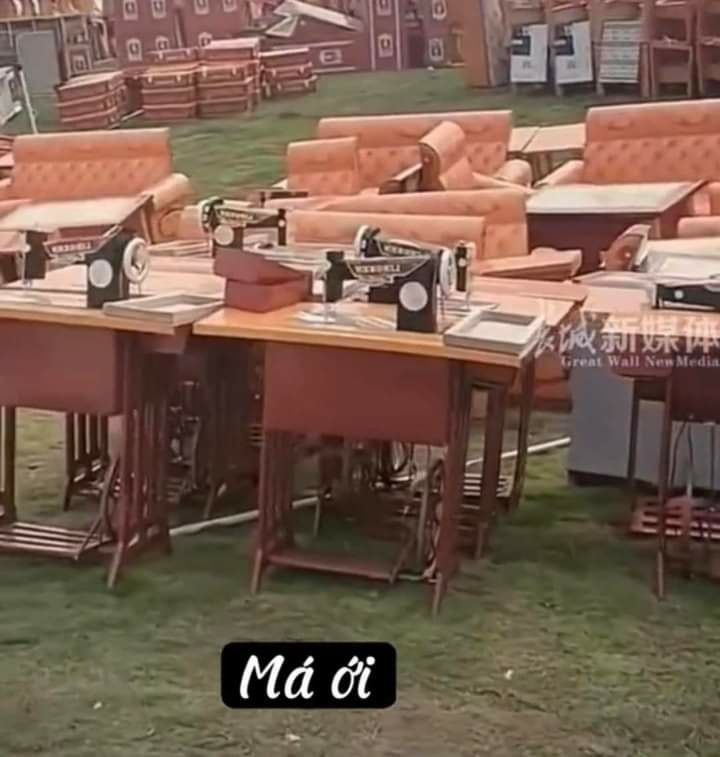 Ngành công nghiệp làm vàng mã ở Trung Quốc rất phát triển, nhất là trong những năm gần đây, khi sự phát triển của kinh tế tăng cao, và người đã sống cũng có điều kiện để tỏ lòng thành kính với những người đã khuất.