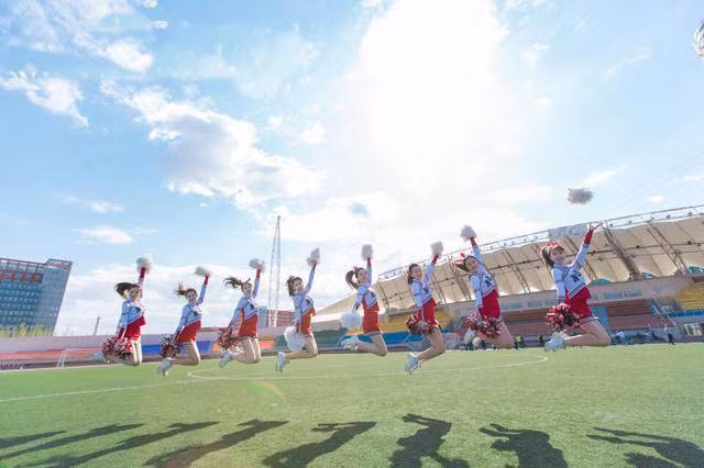 Bộ ảnh của 8 mỹ nữ trường ĐH Nông nghiệp Hắc Long Giang đã gây được tiếng vang và sự chú ý khi được các trang báo mạng uy tín xứ Trung đăng tải lại.