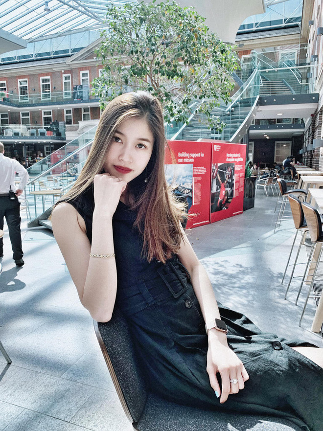 Ngoài gương mặt cá tính, bạn gái hậu vệ CLB Hà Nội còn sở hữu chiều cao ấn tượng là 1m71.