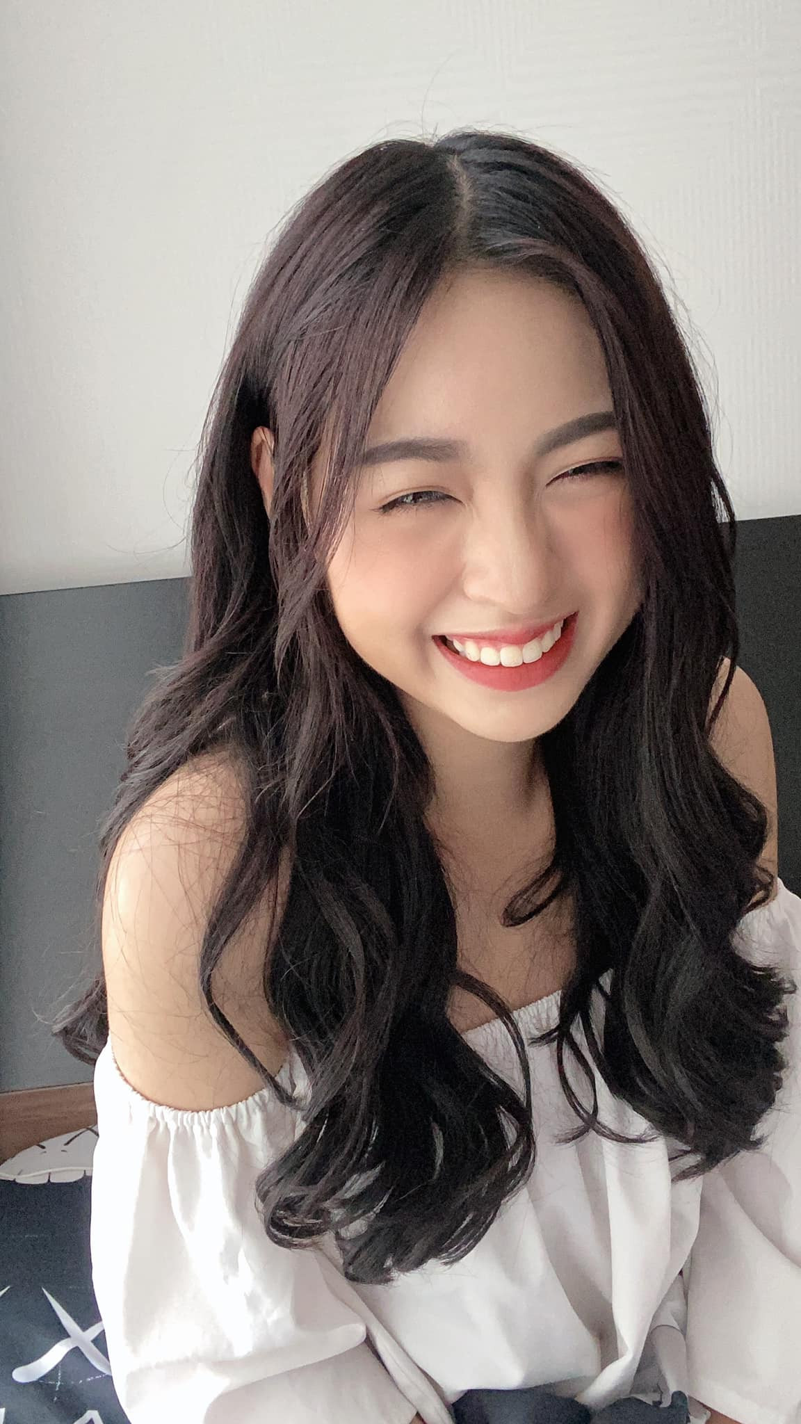 Bẵng đi vài hôm không có scandal nào, mới đây, hot girl "bắp cần bơ" lại mạnh miệng tuyên bố sốc khiến cộng đồng mạng phẫn nộ.