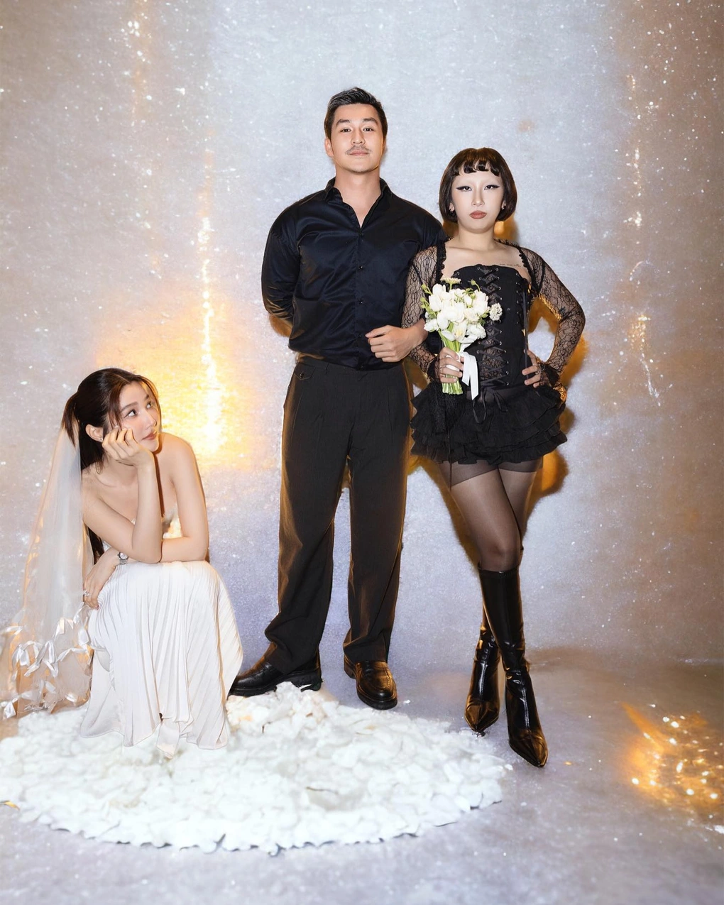 Trang Hý trong tiệc độc thân của Diễm My.