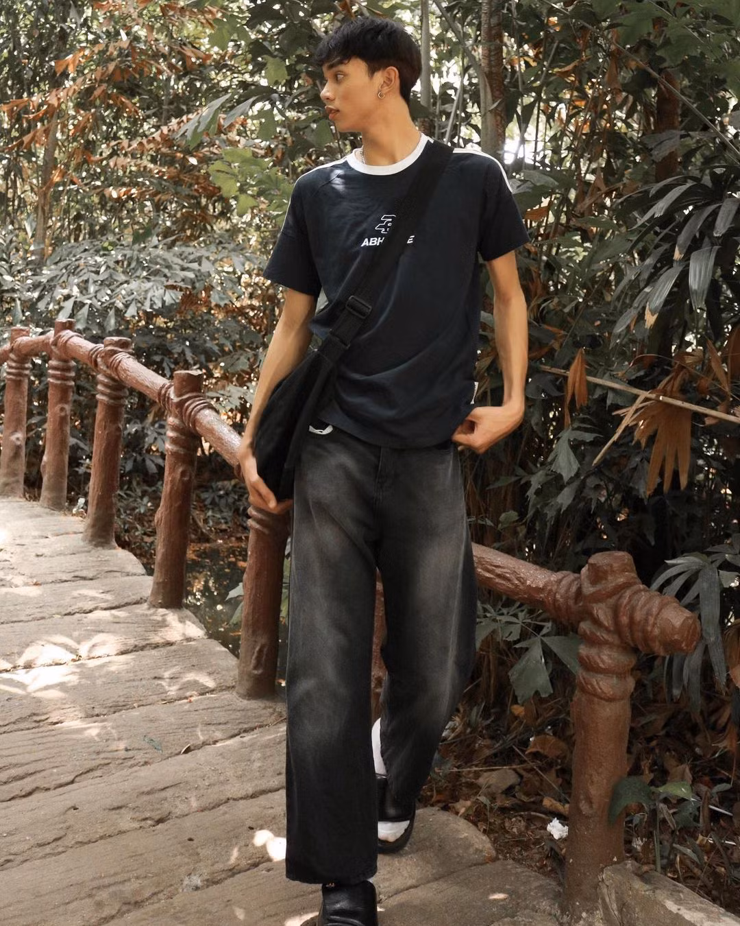 Anh chàng thường xuyên cập nhật cuộc sống của mình lên trang cá nhân.