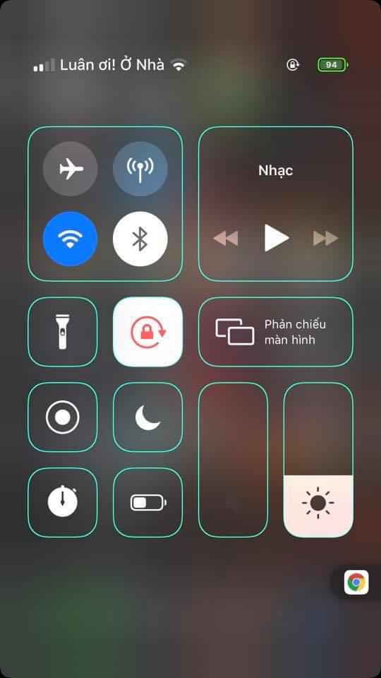 Thậm chí, dòng chữ này được nhiều người chế lại theo phong cách riêng không ai có.
