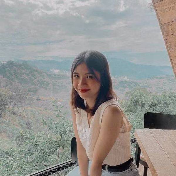 Phạm Tường Lan Thy là một trong 3 em bé đầu tiên được ra đời bằng phương pháp thụ tinh ống nghiệm tại Việt Nam (30/4/1988).