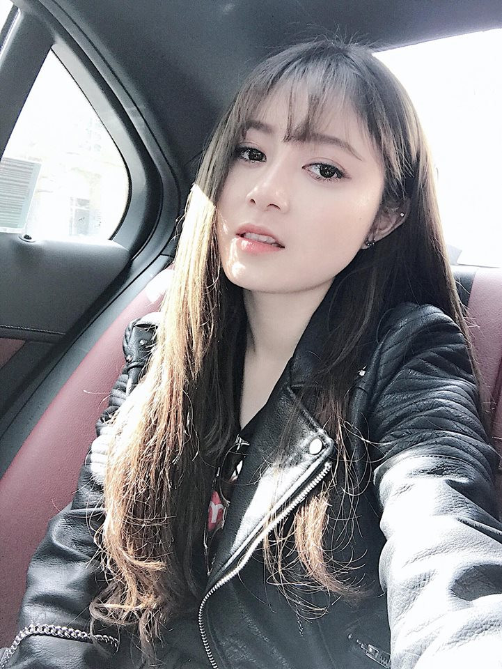 Tuy nhiên, theo Cẩm Tú, các bạn trẻ biết "vượt sướng" cũng có nỗi khổ riêng bởi họ không ỷ lại vào điều kiện gia đình mà sử dụng lợi thế có sẵn để phát triển sự nghiệp của riêng mình.