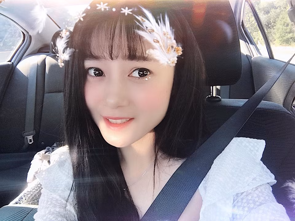 Tú cho biết cô rất ngưỡng mộ những người giàu tự thân, không ngừng phấn đấu, nỗ lực để vượt khó và có cuộc sống tốt đẹp hơn.