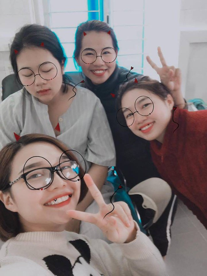 Đã mệt thì chớ, đến thăm chẳng động viên được câu nào thì thôi lại còn chụp ảnh. Đúng là những hành động ngoài bạn thân ra thì không ai dám làm.