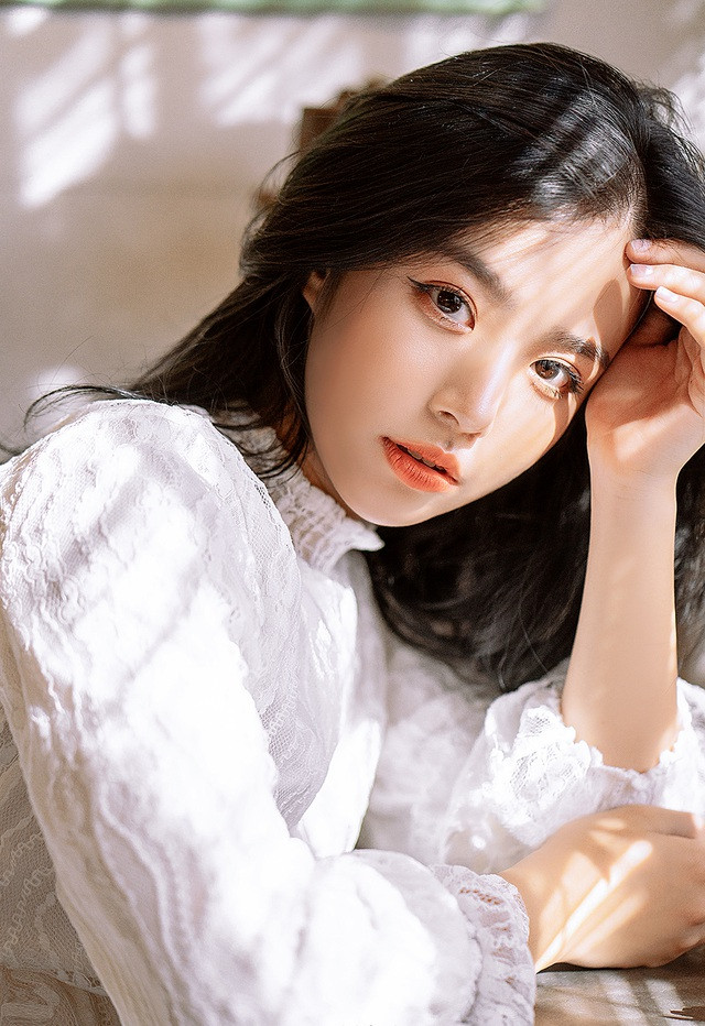 Không chỉ báo chí trong nước, Phan Hằng từng xuất hiện trên tờ China Times của Trung Quốc vào hồi tháng 9 năm ngoái. Cô được truyền thông nước bạn đánh giá là nữ thần thế hệ mới.