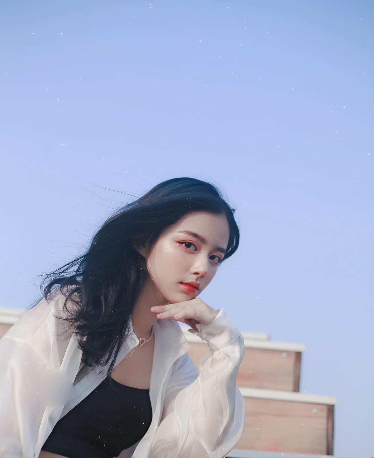 Nhan sắc của cô nàng được đánh giá là có nét giống với các hot girl xứ Trung.