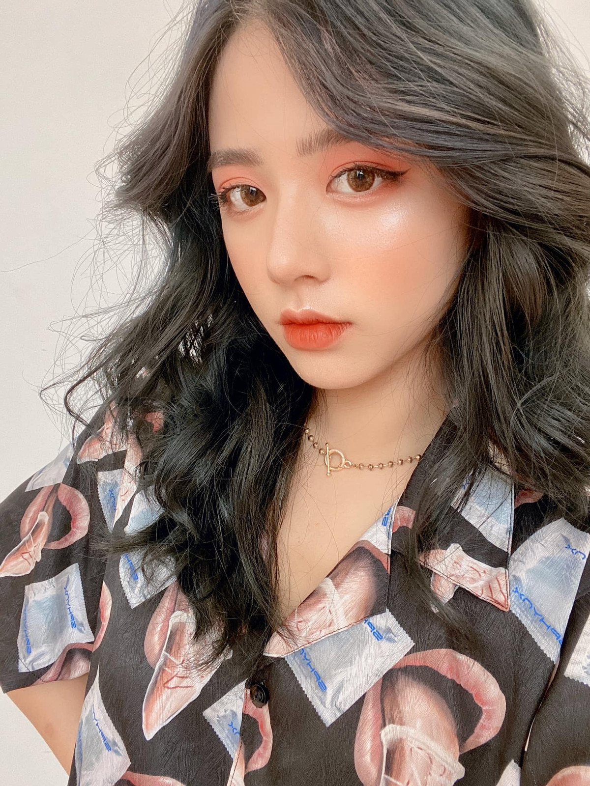 Mỗi bức hình mà Phan Hằng đăng tải trên mạng xã hội đều nhận được một lượng bình luận, tương tác cực kỳ lớn.