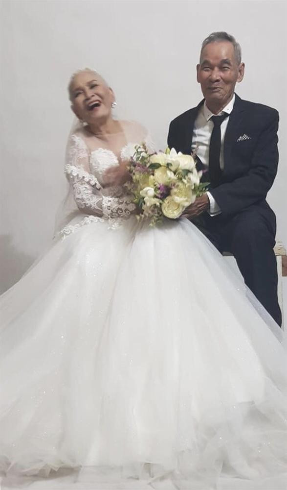 Bo anh cuoi dac biet cua hai cu gia U80 khien CDM thi nhau 'tha tim'-Hinh-2