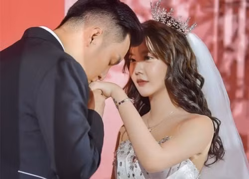 Giữa năm 2019, Hàn An Nhiễm tổ chức hôn lễ với bạn trai Lý Minh Lâm. Đám cưới của đôi trẻ được diễn ra hoành tráng, sang trọng và quy tụ dàn phù dâu, khách mời là những hot girl được chú ý trên mạng xã hội.