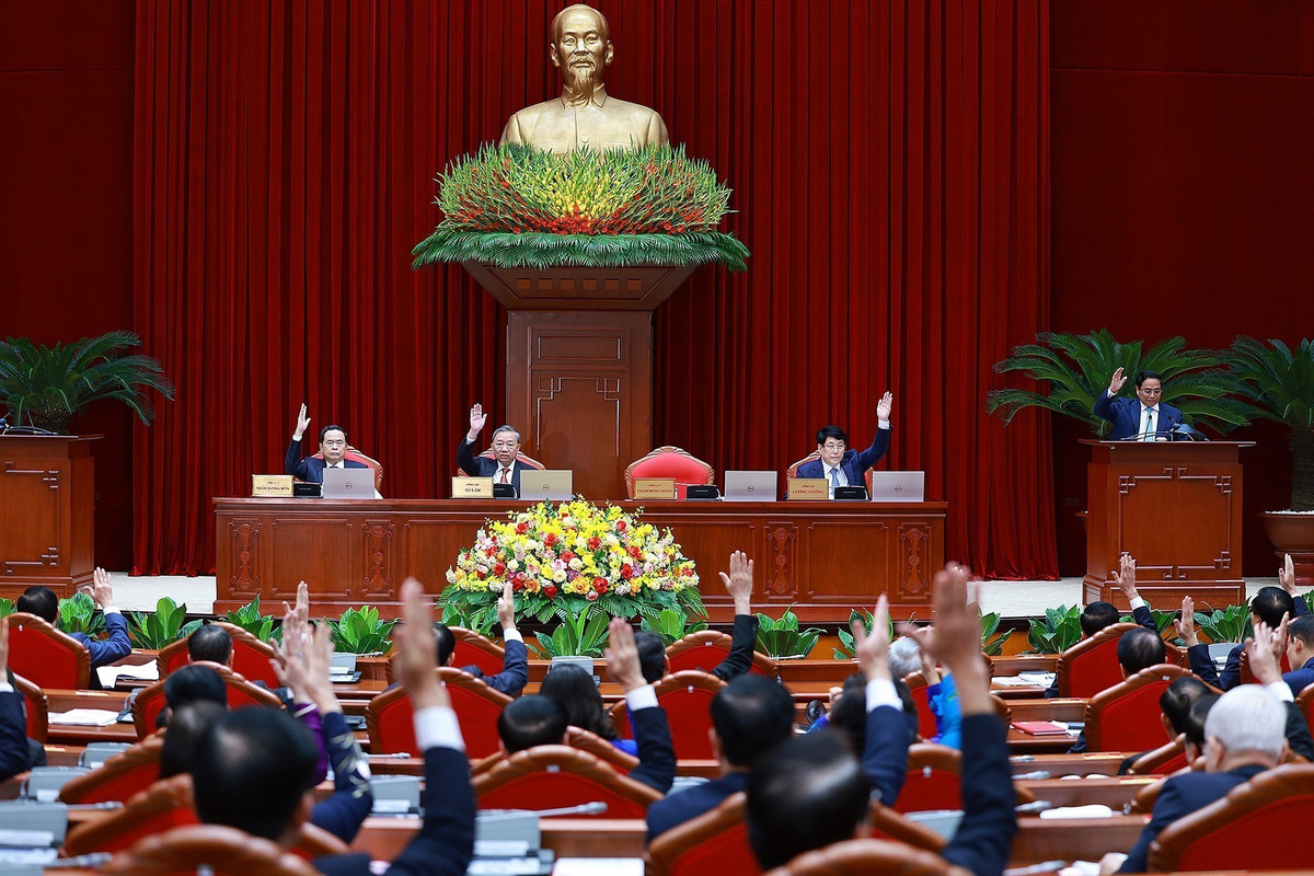 Tuyet doi khong lam thay, khong buong long su lanh dao