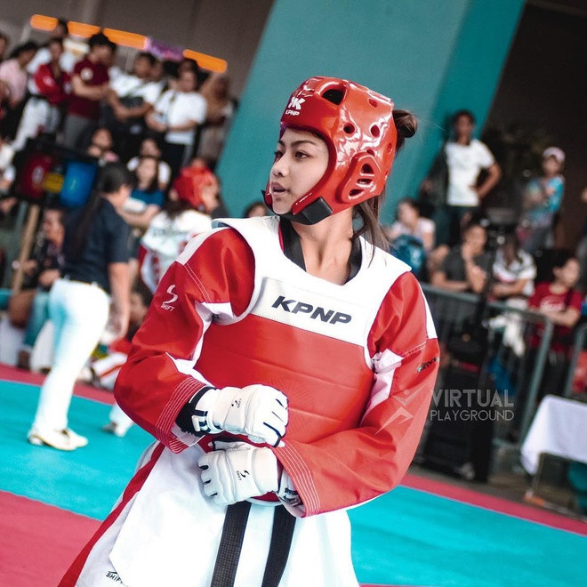 Pauline Louise Lopez (sinh năm 1996) là một trong những gương mặt đại diện của Philippines tham dự SEA Games 30 môn Taekwondo.
