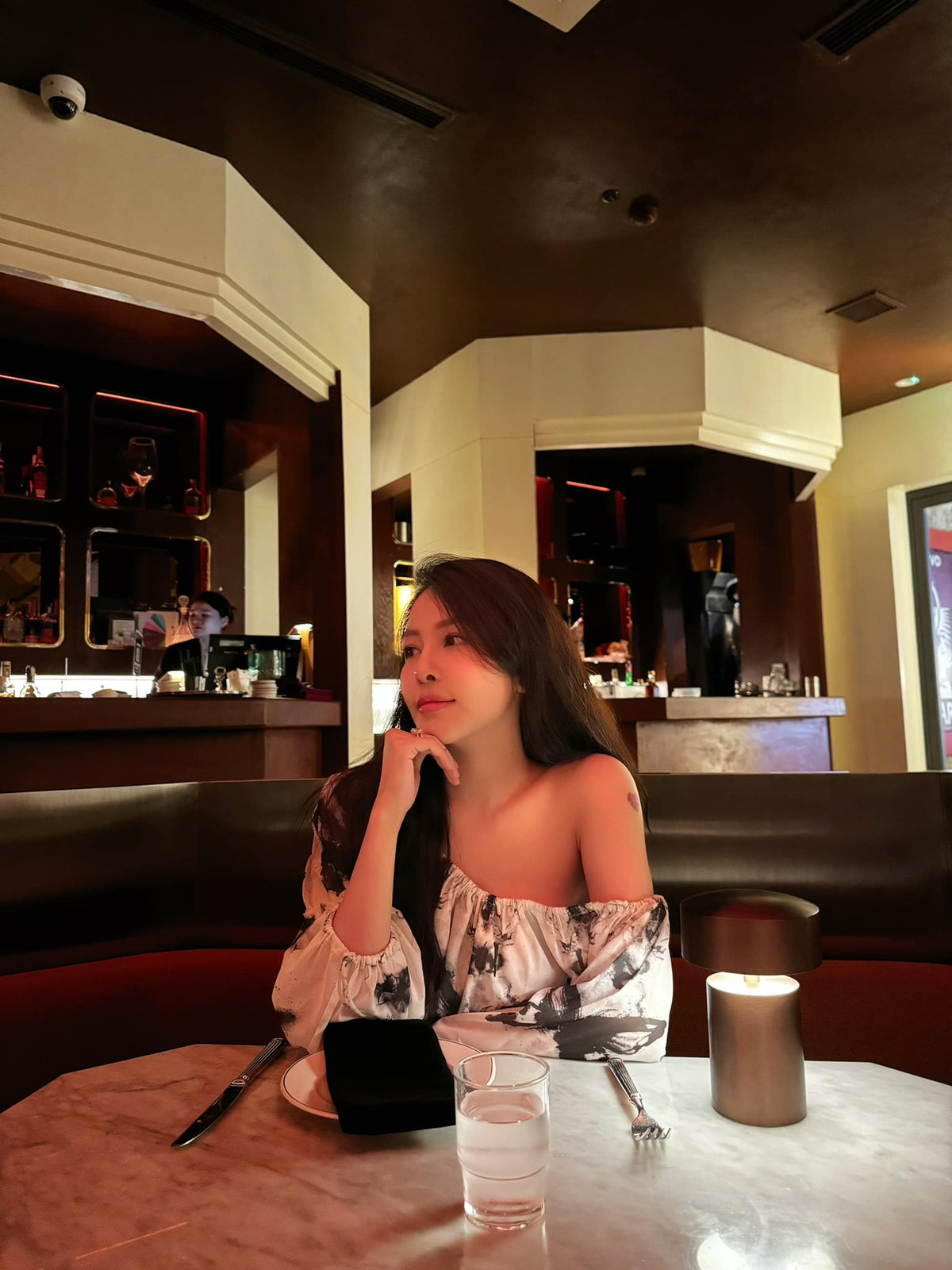 Nhìn lại trang cá nhân của Trâm Anh thời gian gần nhất, dễ thấy hot girl này thường xuyên chia sẻ những hình ảnh lạc quan và tràn đầy năng lượng tích cực.