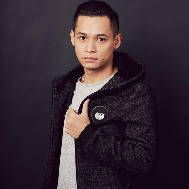 Có lẽ vì những tố chất đó từ bé mà hiện tại Độ Mixi trở nên hoạt ngôn hơn khi làm công việc của một streamer. Anh chàng này luôn được các hãng lớn chọn mặt gửi vàng, đi cùng với nhiều giải đấu PUBG lớn nhỏ trong và ngoài nước.