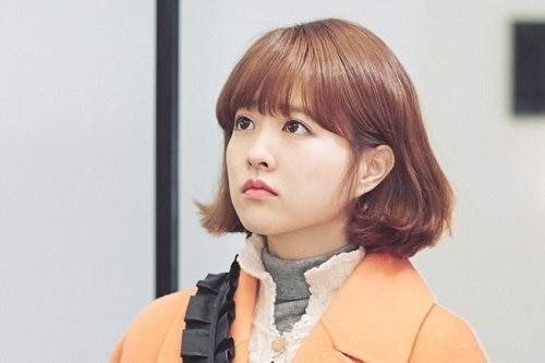 Park Bo Young chỉ cao khoảng 150cm, nhưng chiều cao của cô là một trong những đặc điểm quyến rũ nhất của Bo Young. Nhiều người bị thu hút bởi chiều cao dễ thương của cô ấy.