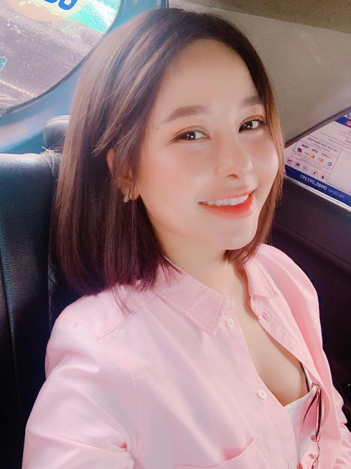 Sau thời gian "ở ẩn", Trâm Anh được nhiều người khen vì nhan sắc xinh đẹp và thần thái tươi tắn.