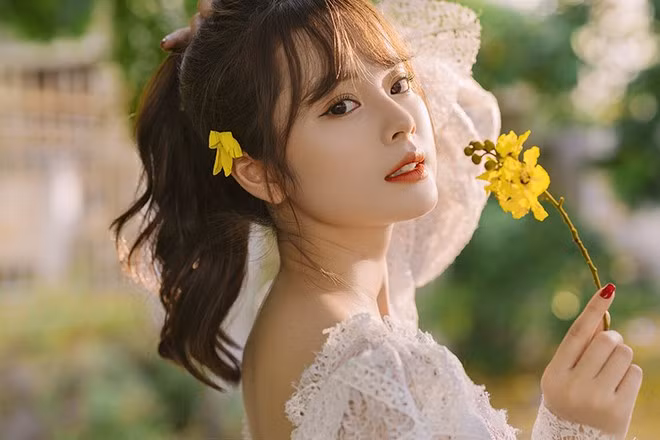 Nữ sinh Tài chính không chỉ chăm chút cho ngoại hình mà còn bồi đắp thêm vốn hiểu biết, kỹ năng để trở thành một cô gái năng động, giỏi giang.