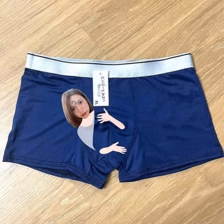 Gần đây, các câu chuyện liên quan đến các cụm từ như "trà xanh", "tiểu tam" hay "con giáp thứ 13" là vấn đề thu hút sự chú ý của số đông cư dân mạng. Các chị em ngay lập tức đã nghĩ ra nhiều biện pháp để có thể giữ chồng.